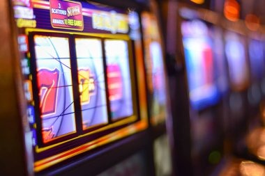 qqpulsa link payment dashboard showing QRIS, DANA, OVO, GoPay, and bank transfer options for card game deposits